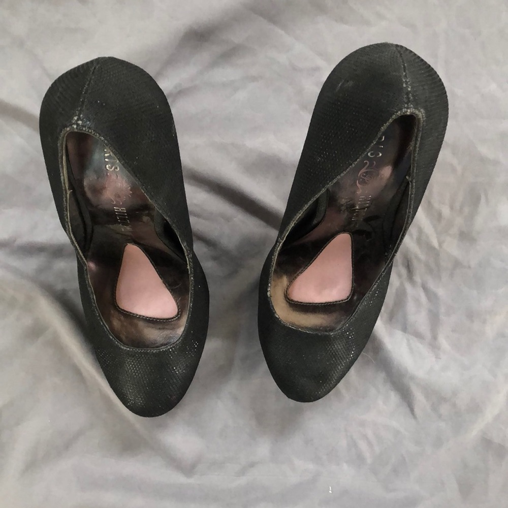 Used heels - Picture 2 of 2